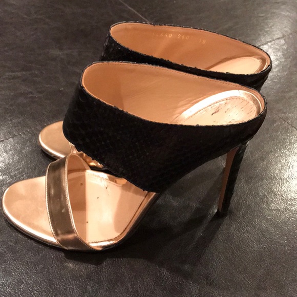 Gianvito Rossi python mule sandals size 38 - Picture 4 of 7